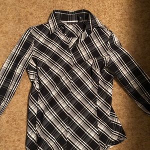 New York and company super cool blouse